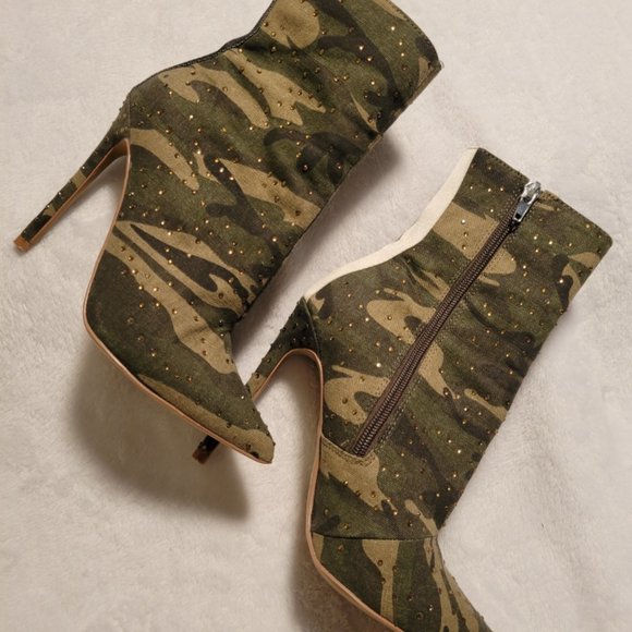 Steve Madden Camo Heeled Boots - Picture 2 of 5